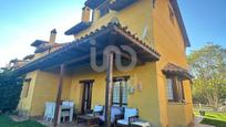 Exterior view of House or chalet for sale in Valverde de la Virgen  with Terrace