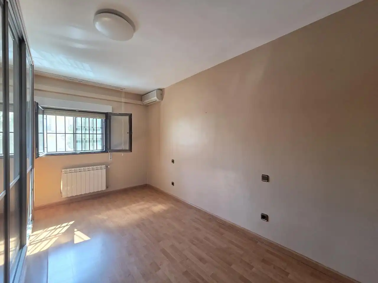 Flat for rent in Loeches  with Air Conditioner and Heating