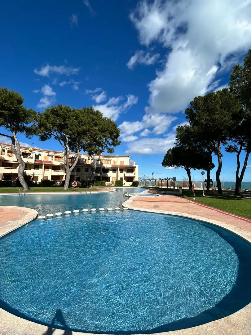 Swimming pool of Flat for rent in Alcanar