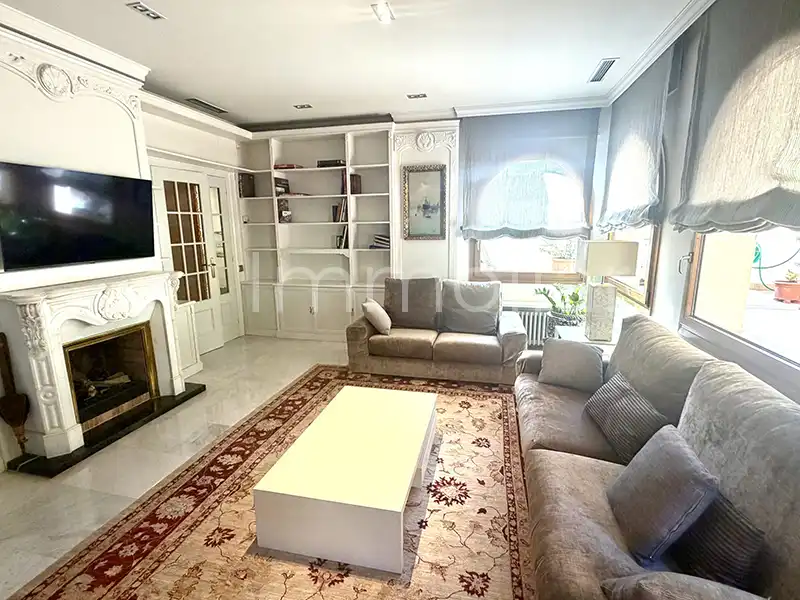 Living room of Attic for rent in Barcelona  with Air Conditioner, Heating and Parquet flooring