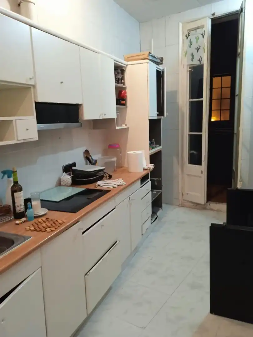 Cocina de Apartamento para compartir en Barcelona con Amueblado, Lavadora y Internet
