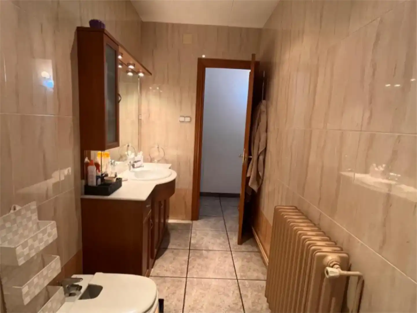 Badezimmer von Wohnung zur Miete in  Lleida Capital