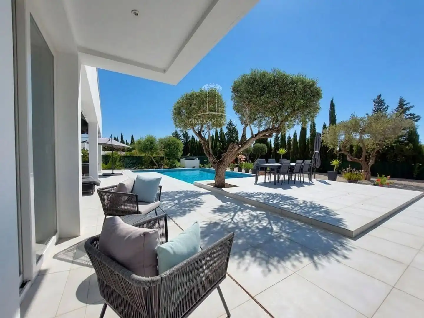 Terrasse von Haus zum Verkauf in Chiclana de la Frontera mit Klimaanlage, Heizung und Schwimmbad