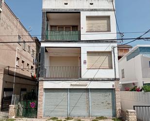 Vista exterior de Edifici en venda en Calafell