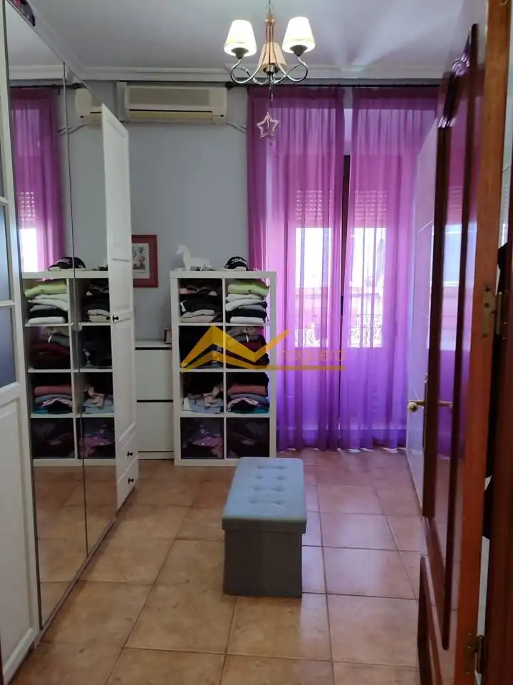 Casa amb terrassa en venda a canovas del castillo, imagen 9