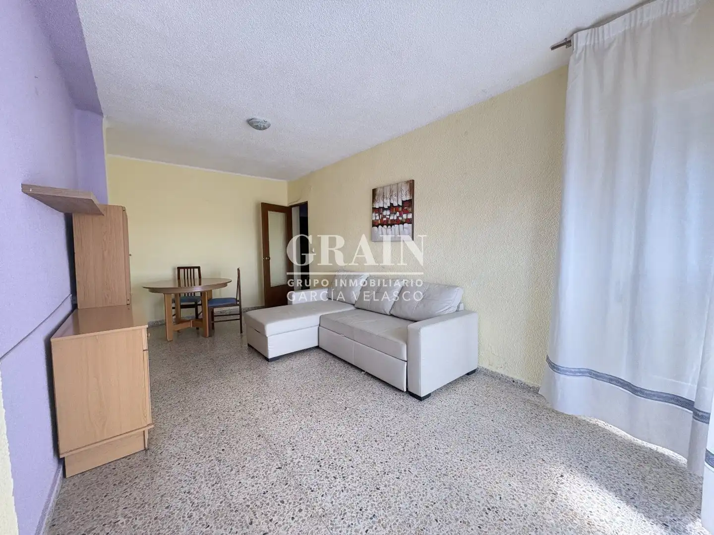 Sala de estar de Piso en venta en Albacete con Calefacción y Balcón