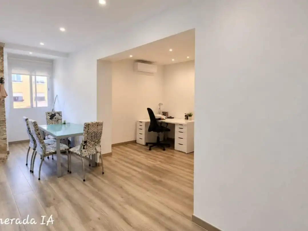 Piso en venta en  Valencia Capital con Aire acondicionado y Balcón