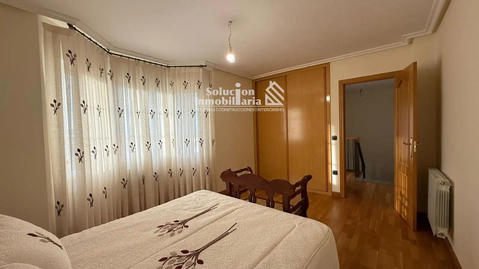 Habitación de Casa adosada en venta en Carrascal de Barregas con Calefacción, Terraza y Amueblado