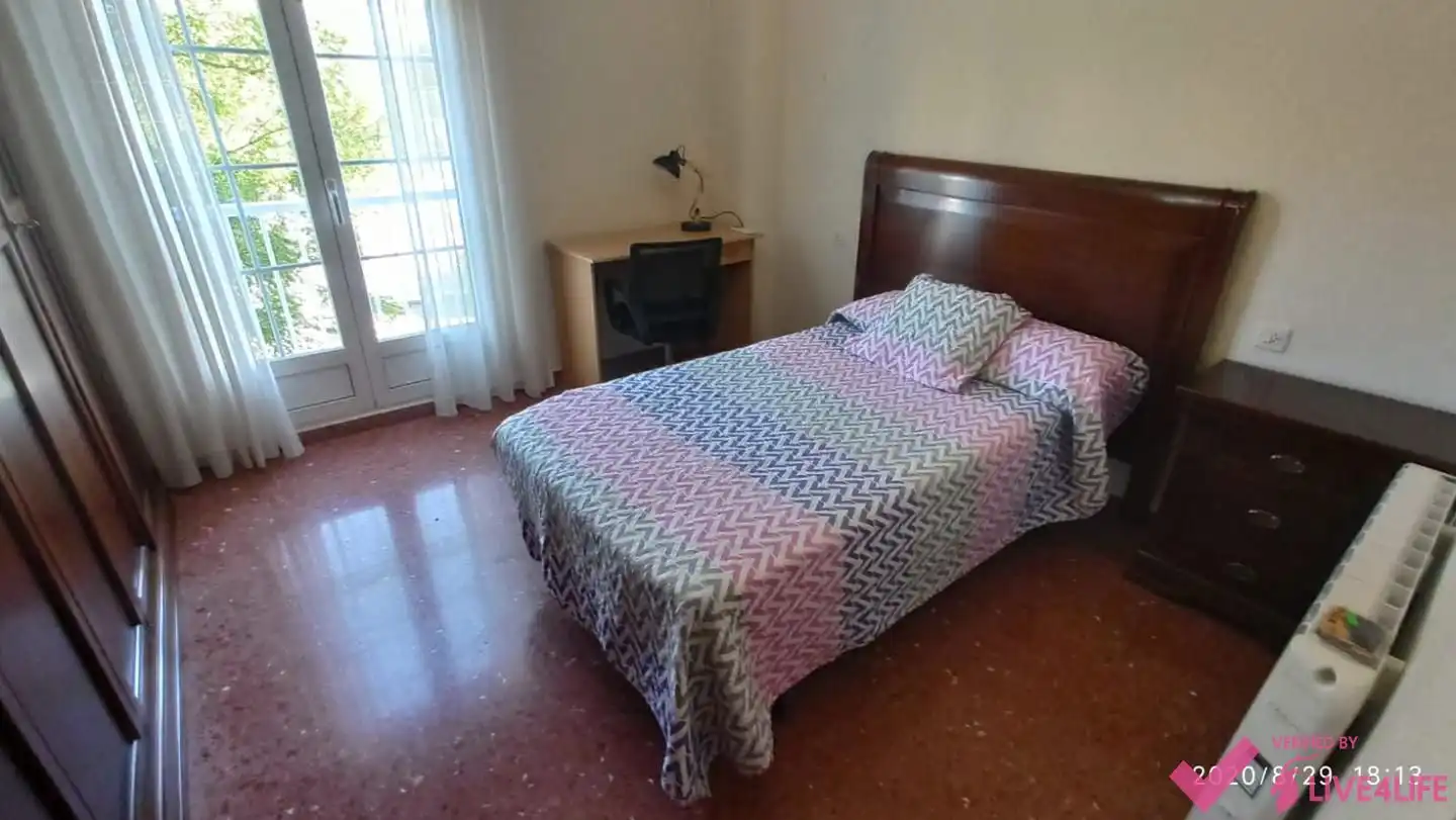 Flat with lift to rent in Calle Profesor Francisco Dalmau, imagen 4