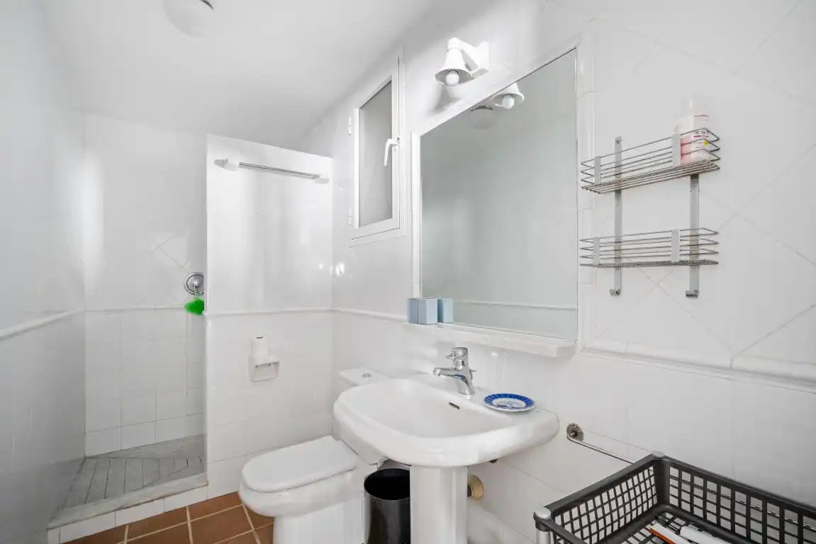 Baño de Casa o chalet en venta en Marbella con Aire acondicionado, Jardín privado y Terraza