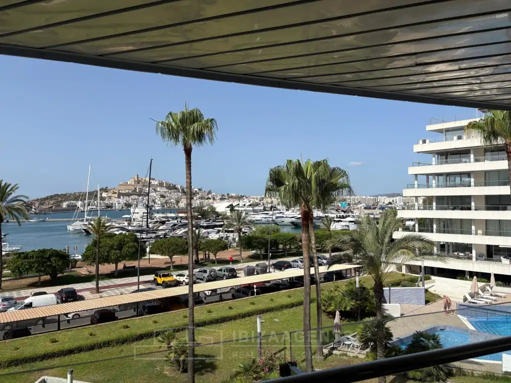 Apartamento de alquiler en Eivissa con Aire acondicionado, Terraza y Amueblado