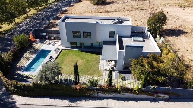 Casa-chalet en Alquiler en Ciudad Universitaria