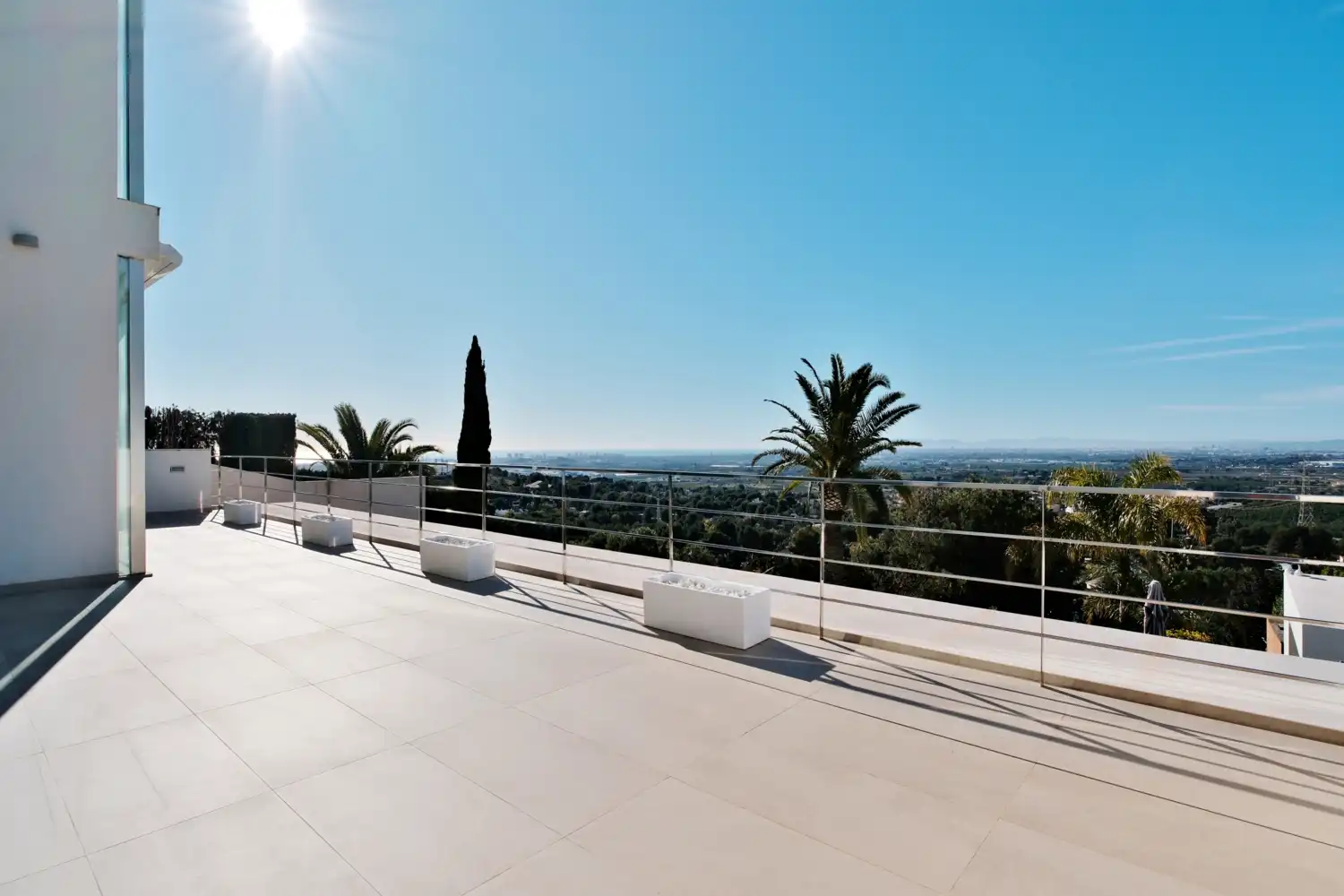 Terrassa de Casa o xalet en venda en Sagunto / Sagunt amb Aire condicionat, Calefacció i Jardí privat