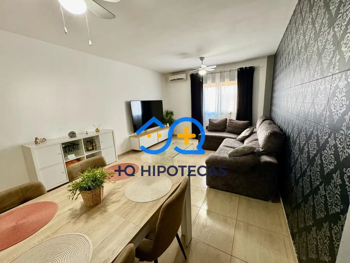Sala d'estar de Dúplex en venda en El Viso de San Juan