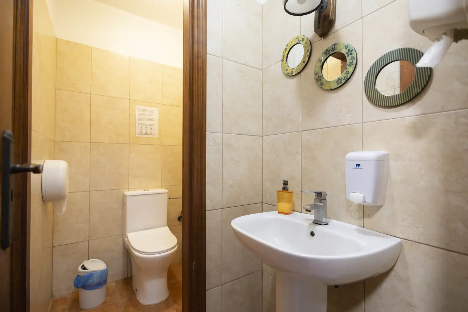Bany de Local en venda en Arico amb Alarma