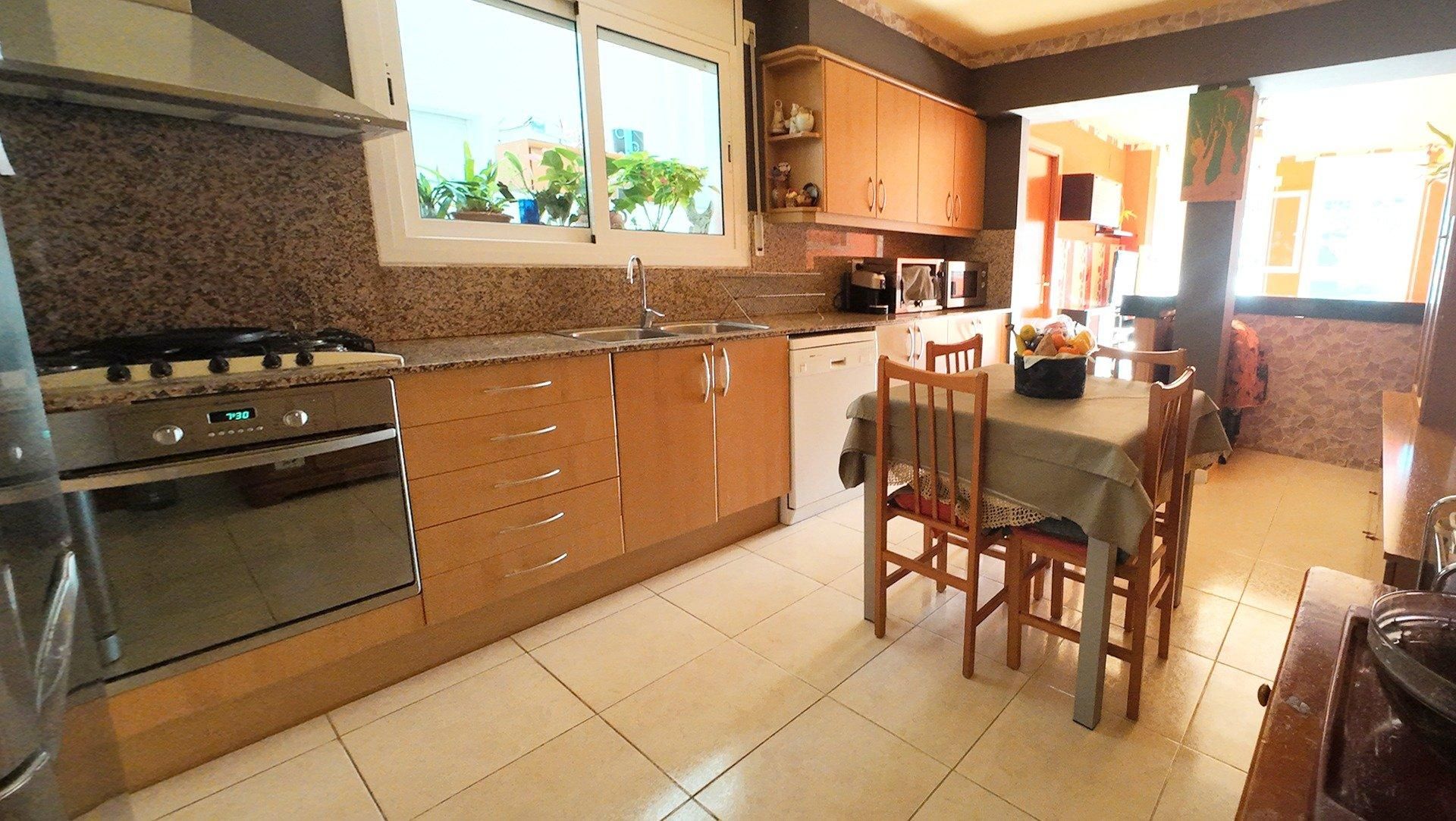Kitchen of Flat for sale in Llançà  with Heating