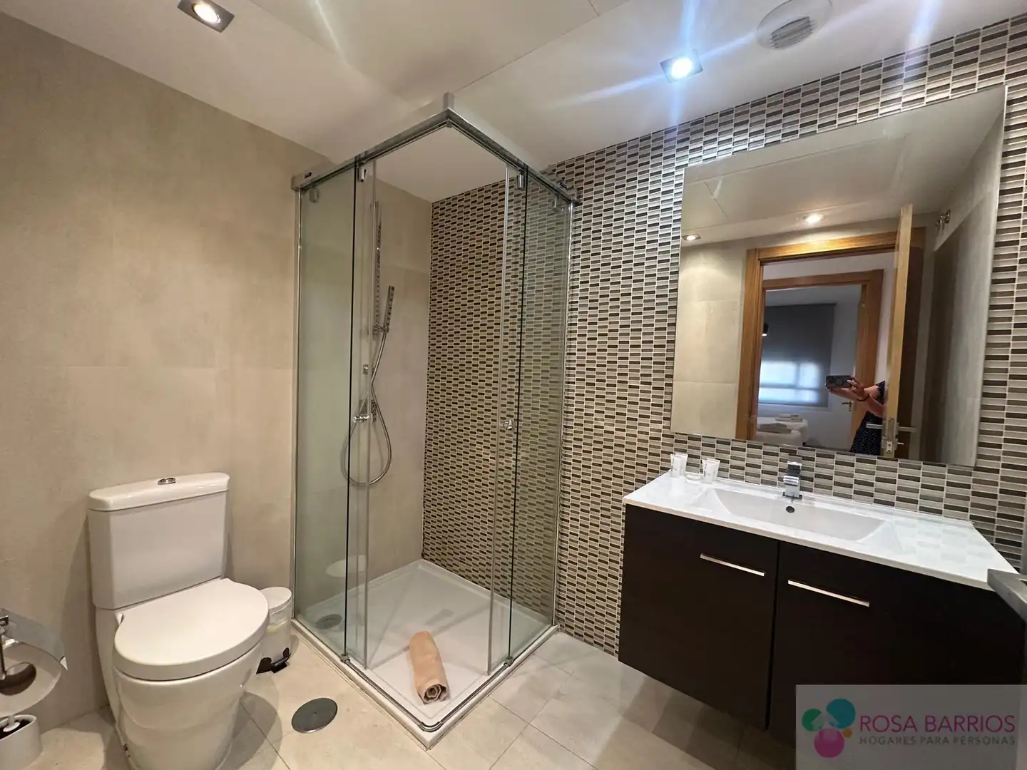 Badezimmer von Dachboden zum Verkauf in Marbella mit Klimaanlage, Terrasse und Möbliert