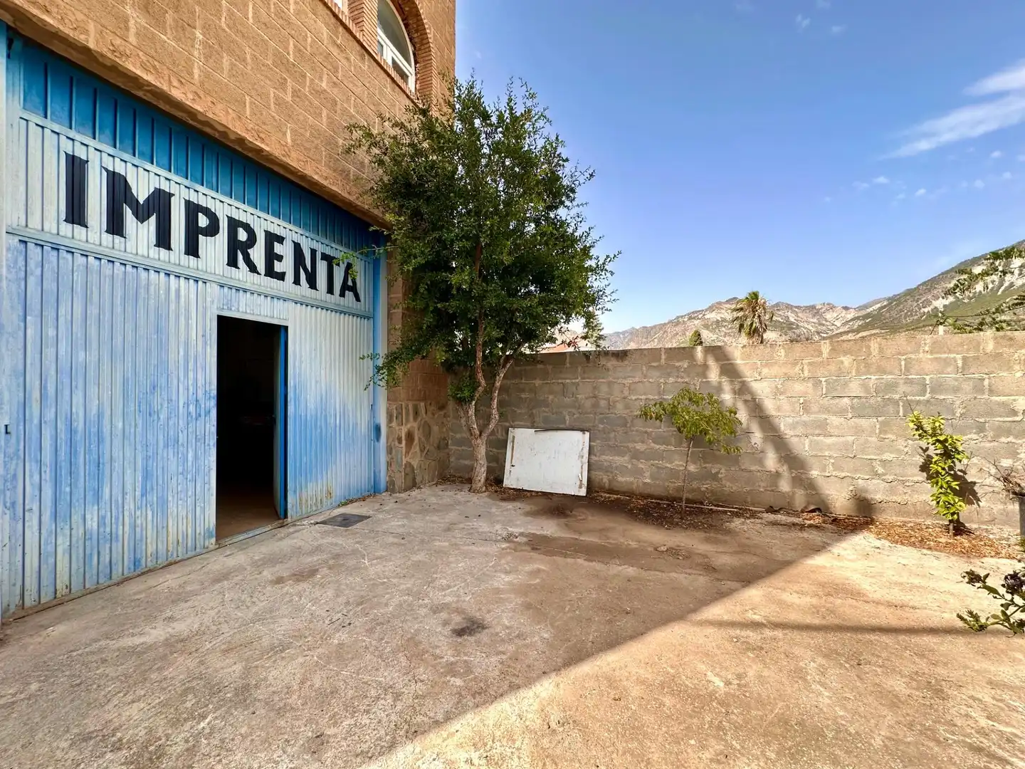 Aparcament de Casa o xalet en venda en Dúrcal amb Aire condicionat, Parquet i Terrassa