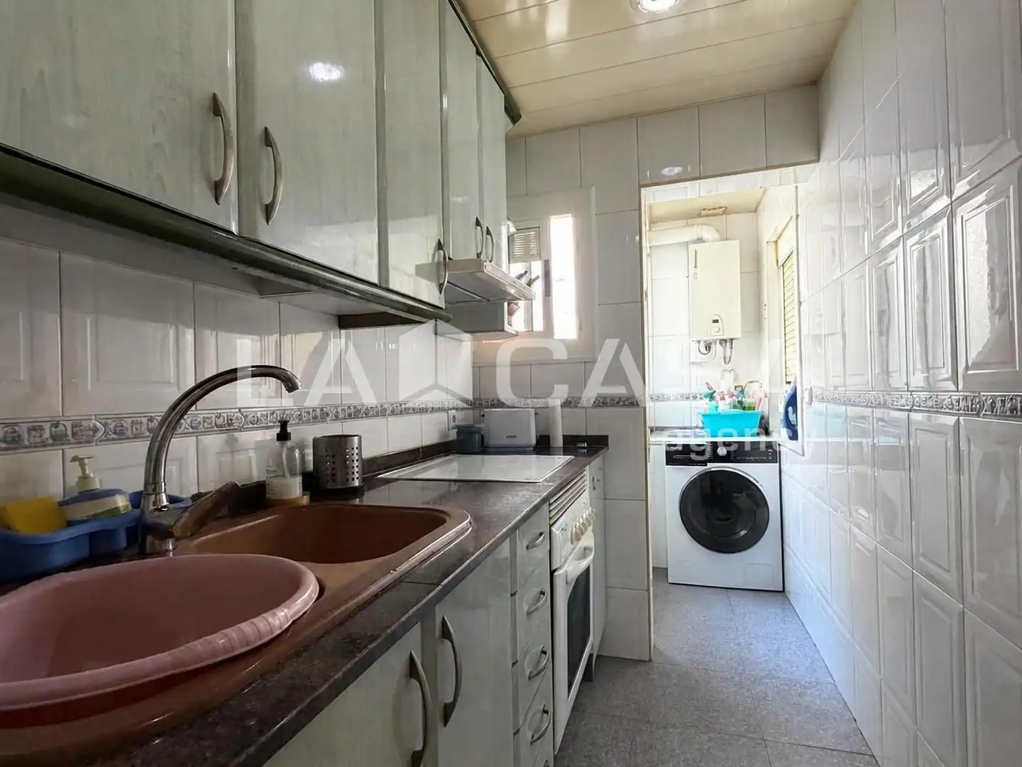 Cocina de Piso en venta en Santa Coloma de Gramenet con Amueblado, Horno y Balcón