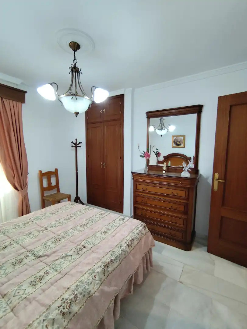 Appartamento con balcone in affitto a Calle Manuel de Diego Lora 6, imagen 8