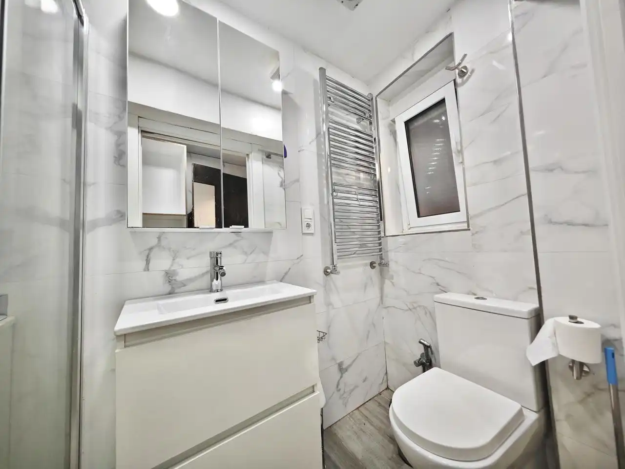Baño de Piso en venta en Oviedo 