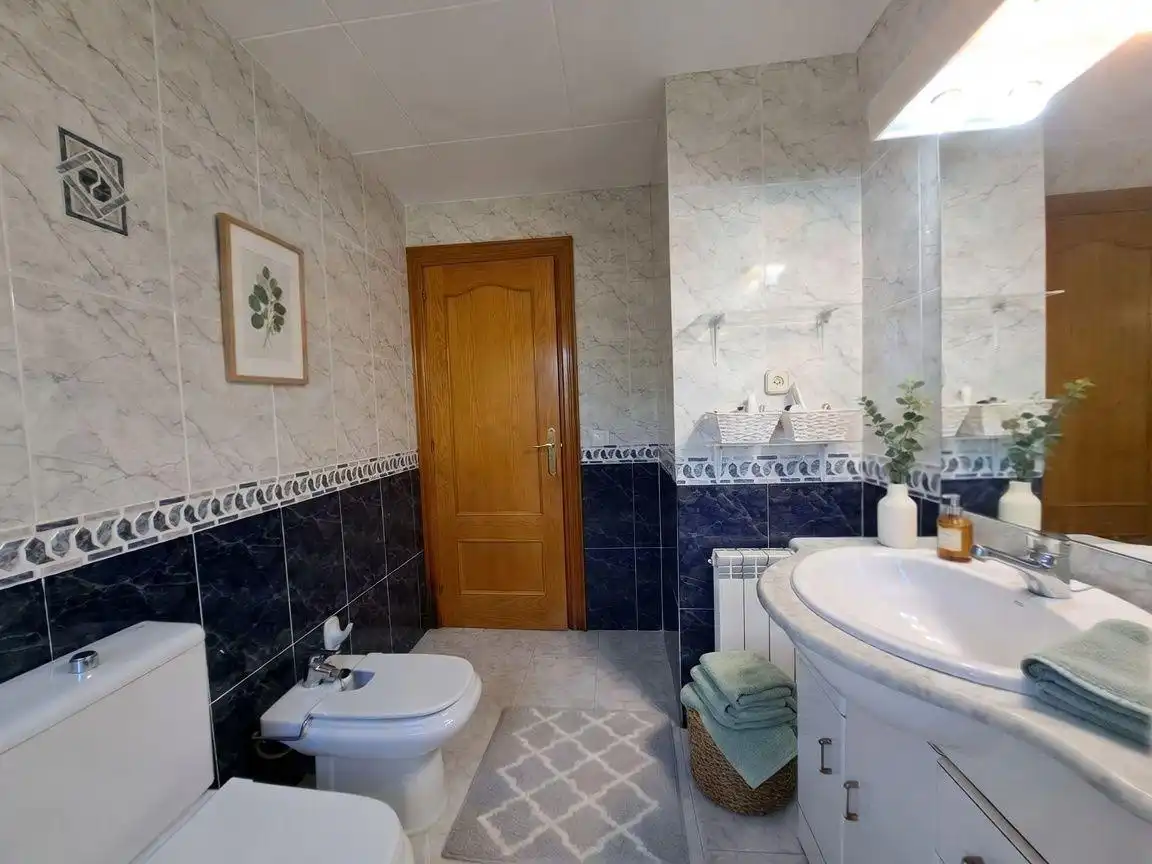 Baño de Casa o chalet en venta en Els Hostalets de Pierola con Calefacción, Jardín privado y Trastero