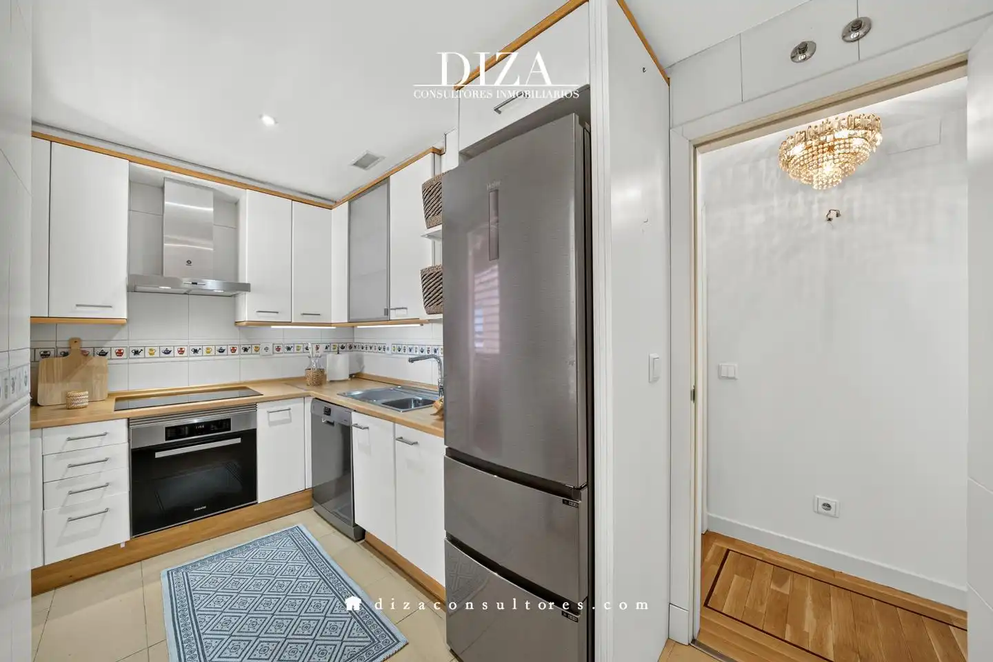 Kitchen of Flat for rent in Madrid  with Air Conditioner, Heating and Terrace