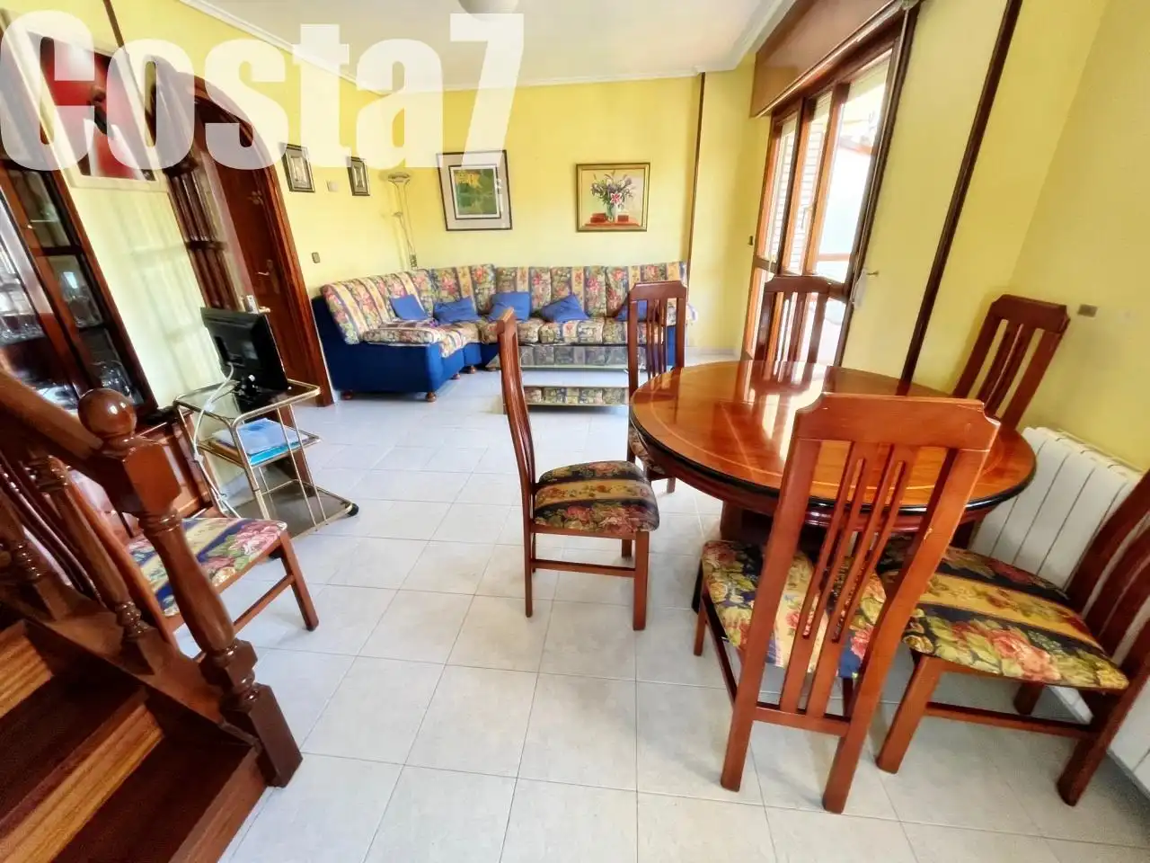 Sala de estar de Piso en venta en Noja con Terraza, Amueblado y Piscina comunitaria