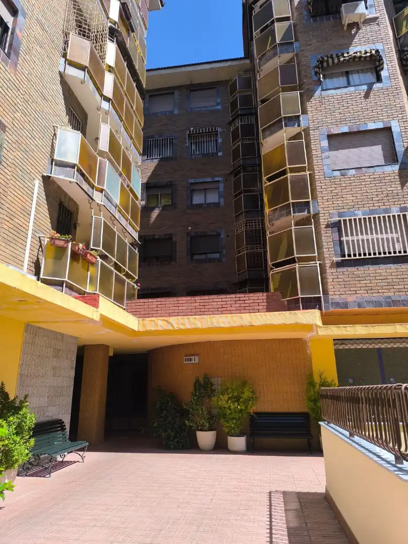 Wohnung zur Miete in Camino de Ronda, 212, Pajaritos