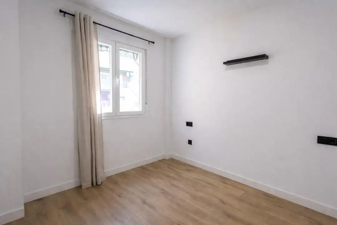Schlafzimmer von Wohnungen zum Verkauf in Madrid mit Klimaanlage und Heizung