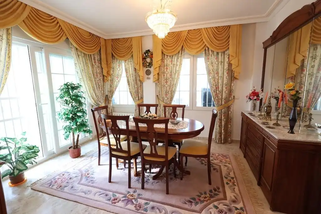 Detached house with pool for sale in Calle LOS PIRINEOS, imagen 6