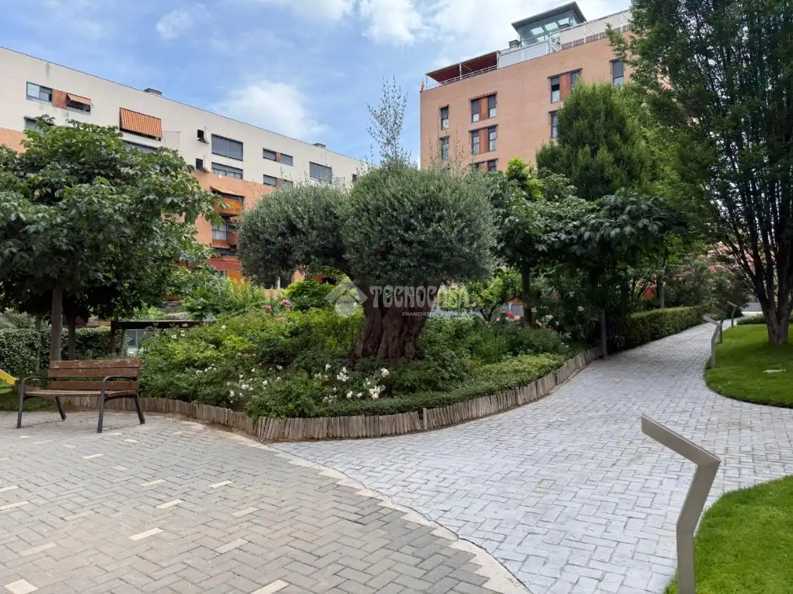 Jardín de Piso en venta en Madrid con Aire acondicionado, Calefacción y Parquet