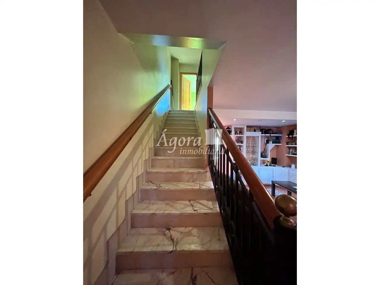 Casa adosada en venta en Valladolid con Calefacción y Jardín privado