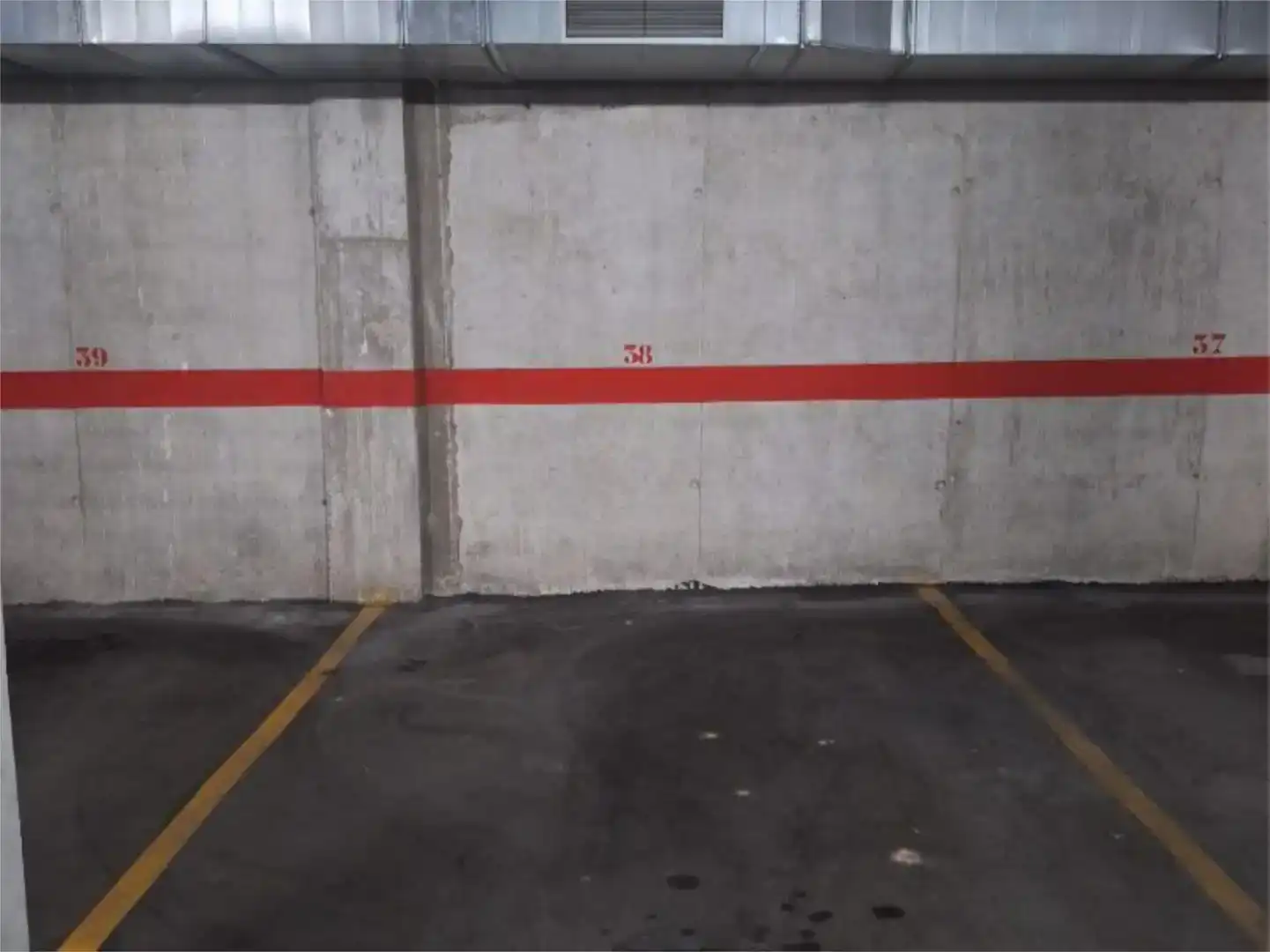 Parkplatz von Garage zum Verkauf in Castalla
