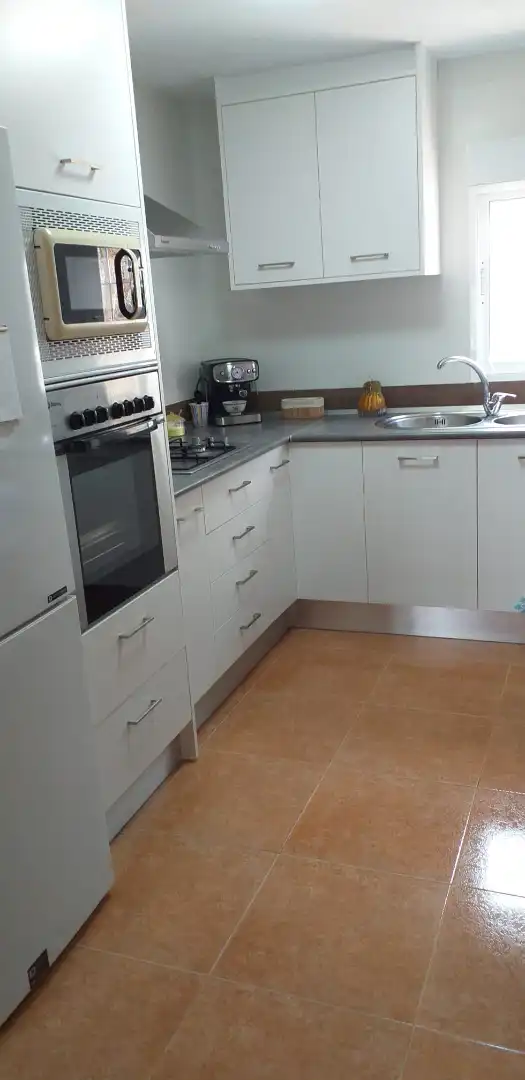 Cuina de Casa o xalet en venda en Fuente Álamo de Murcia amb Traster, Moblat i Piscina comunitària