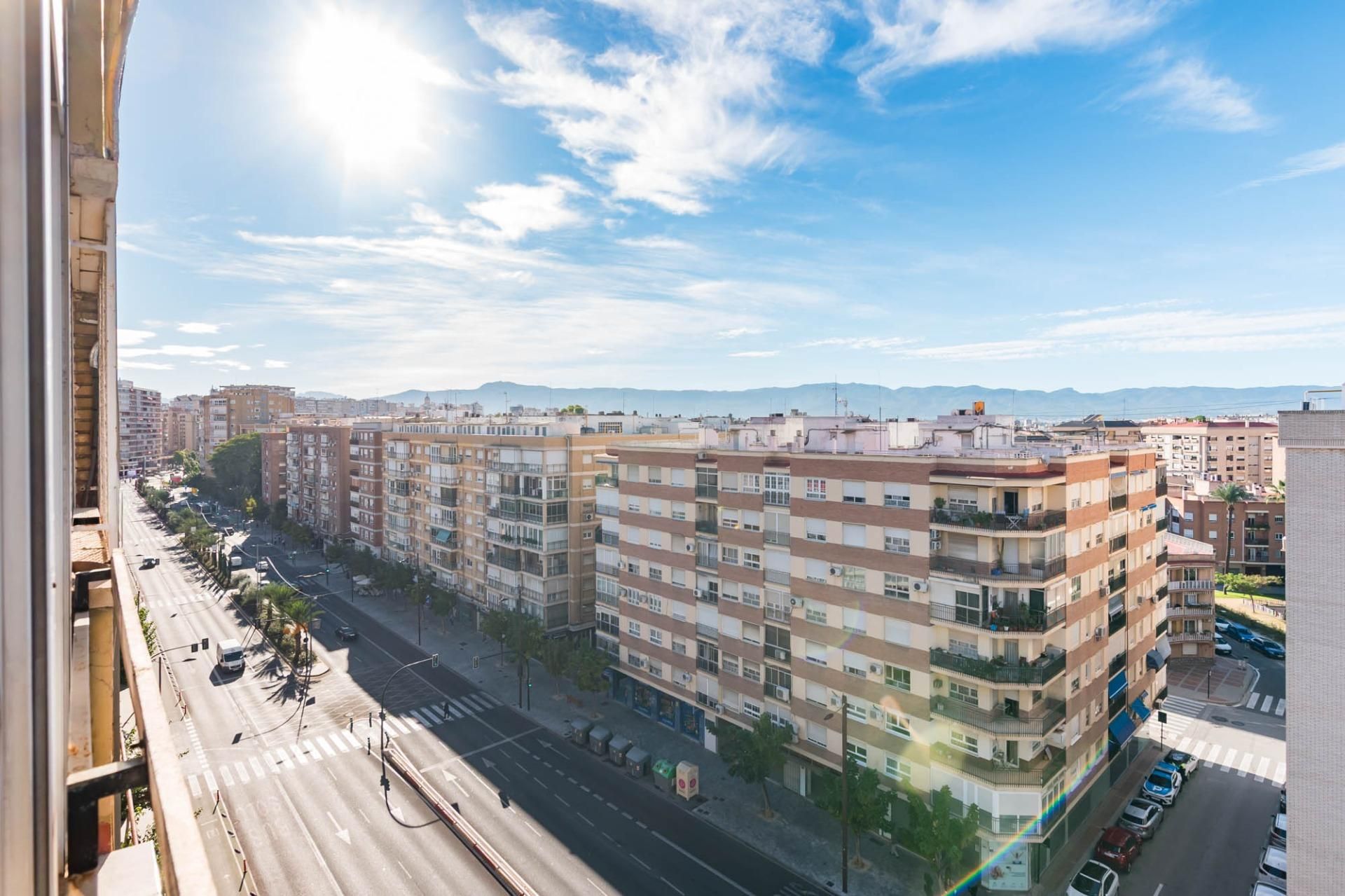 Vista exterior de Pis en venda en  Murcia Capital amb Aire condicionat, Moblat i Balcó