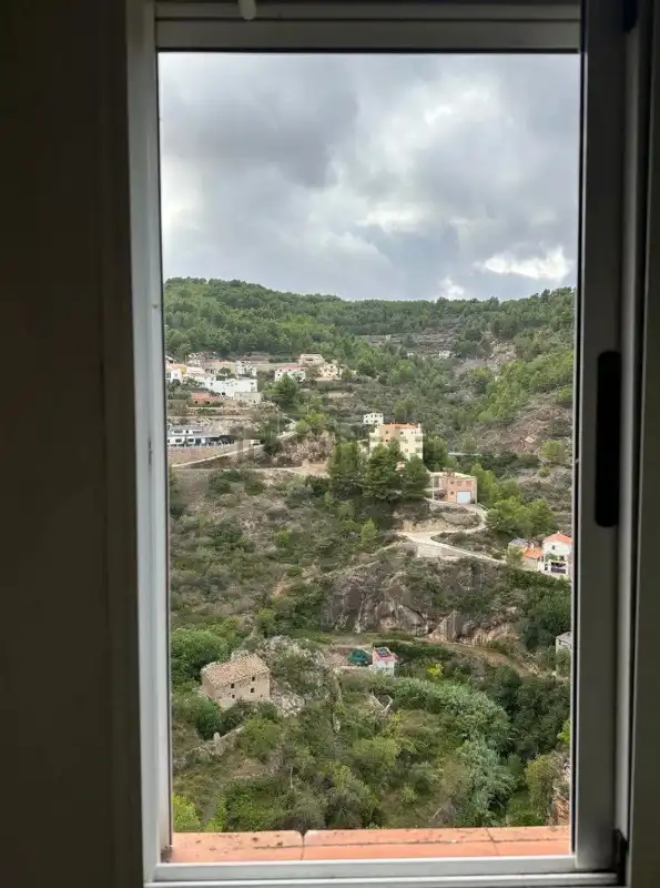 Vista exterior de Pis en venda en Llucena / Lucena del Cid amb Terrassa, Balcó i Internet