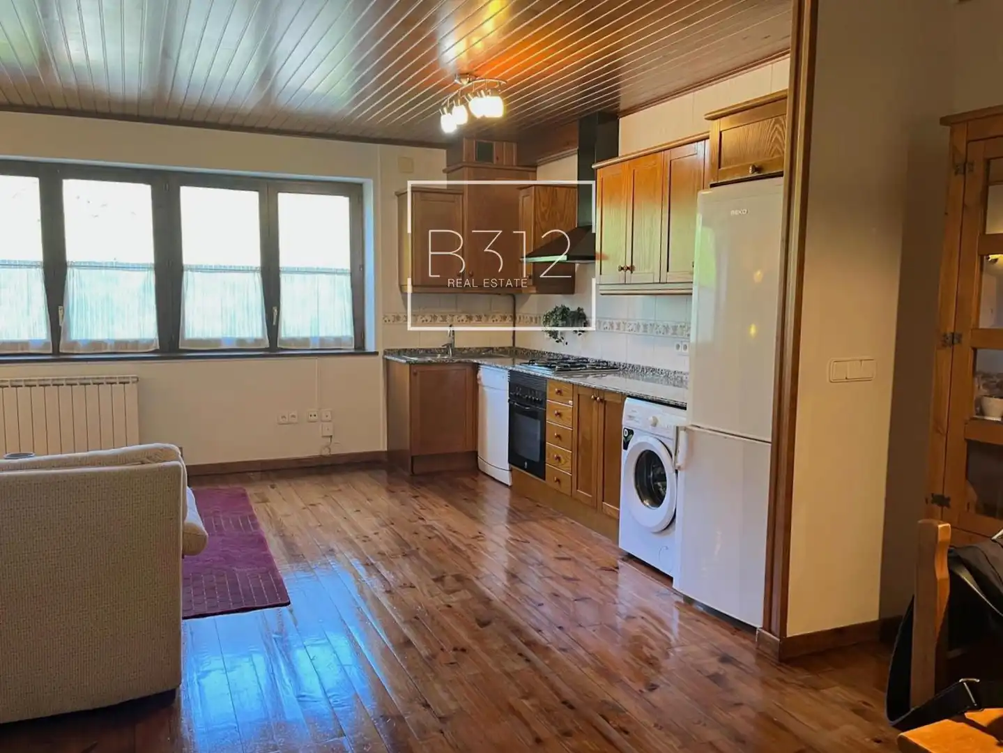 Cocina de Piso en venta en Vielha e Mijaran con Calefacción, Parquet y Amueblado