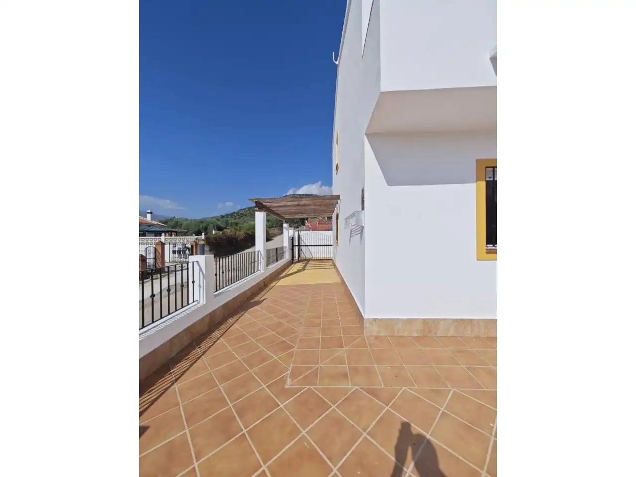 Terrassa de Casa adosada en venda en Alcaucín amb Terrassa i Piscina
