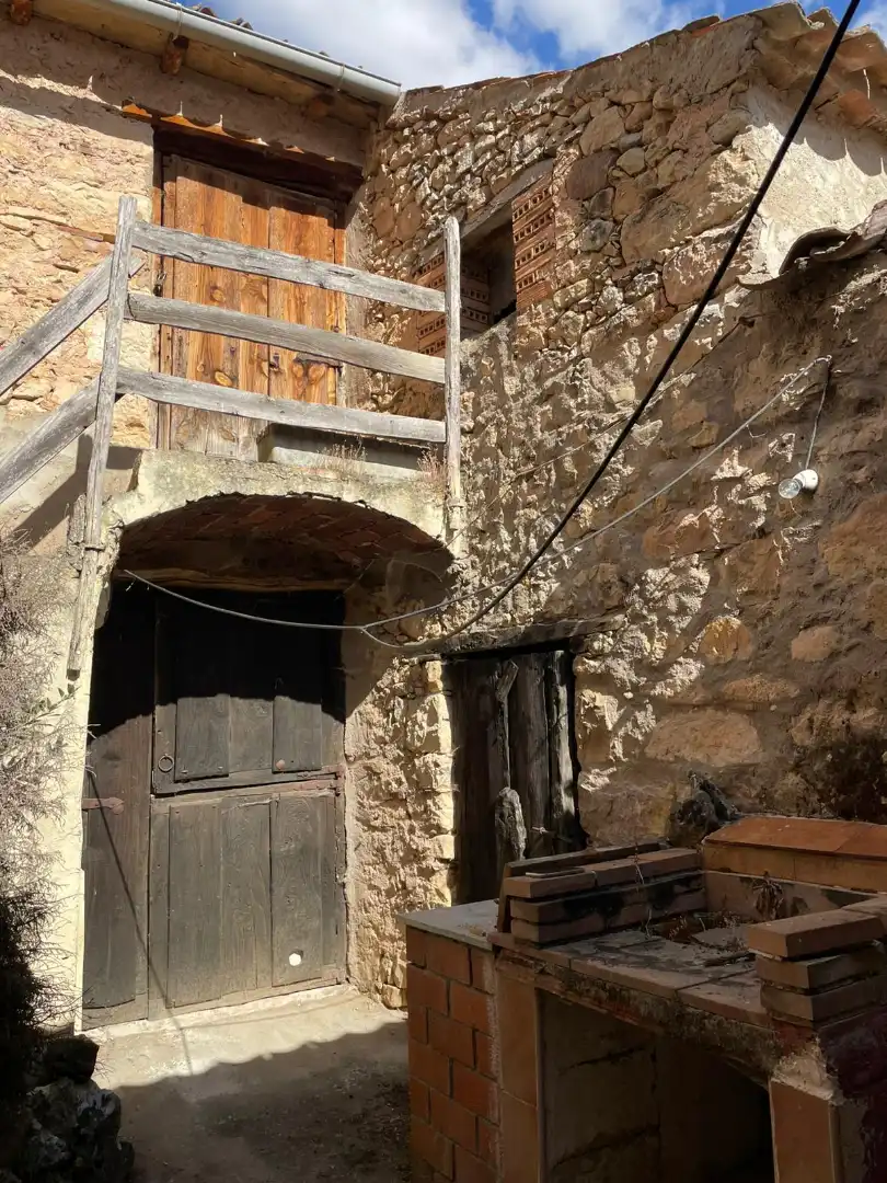 Exterior view of Country homes for sale in Valleruela de Pedraza  with Private garden, Storage room and Balcony
