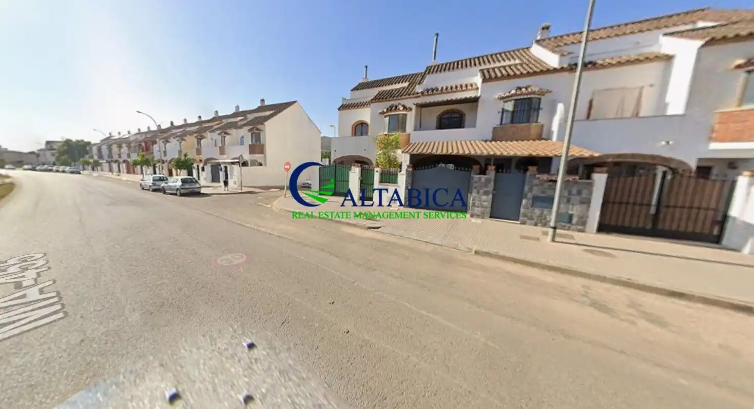 Exterior view of Houses for sale in Sierra de Yeguas