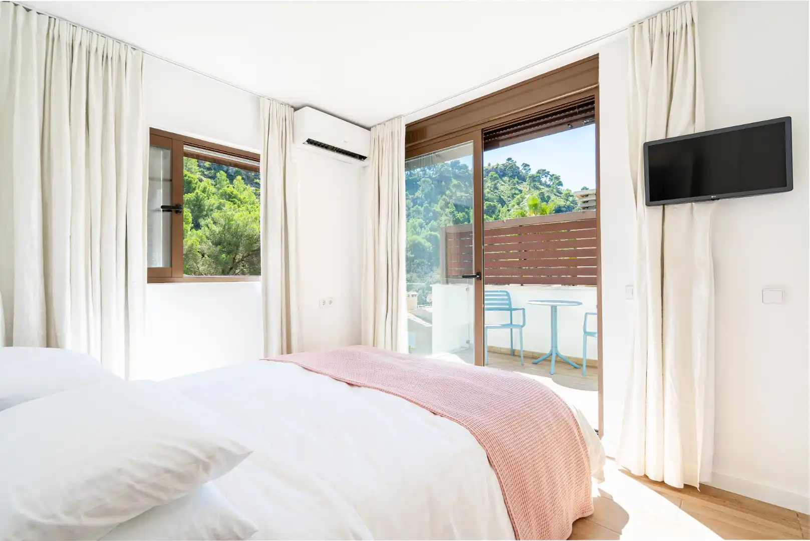 Bedroom of Detached homes for sale in Pollença  with Air Conditioner, Private garden and Terrace