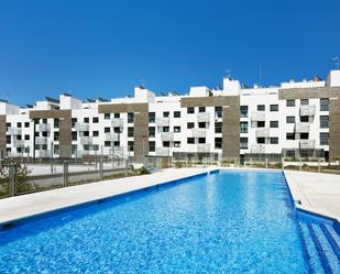 Swimming pool of Flat to rent in Valdemoro