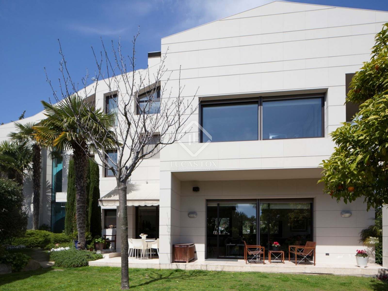 Exterior view of House or chalet for sale in Alella  with Private garden, Terrace and Swimming Pool