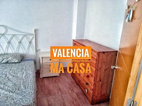 Bedroom of Flat to rent in  Valencia Capital  with Air Conditioner, Heating and Furnished