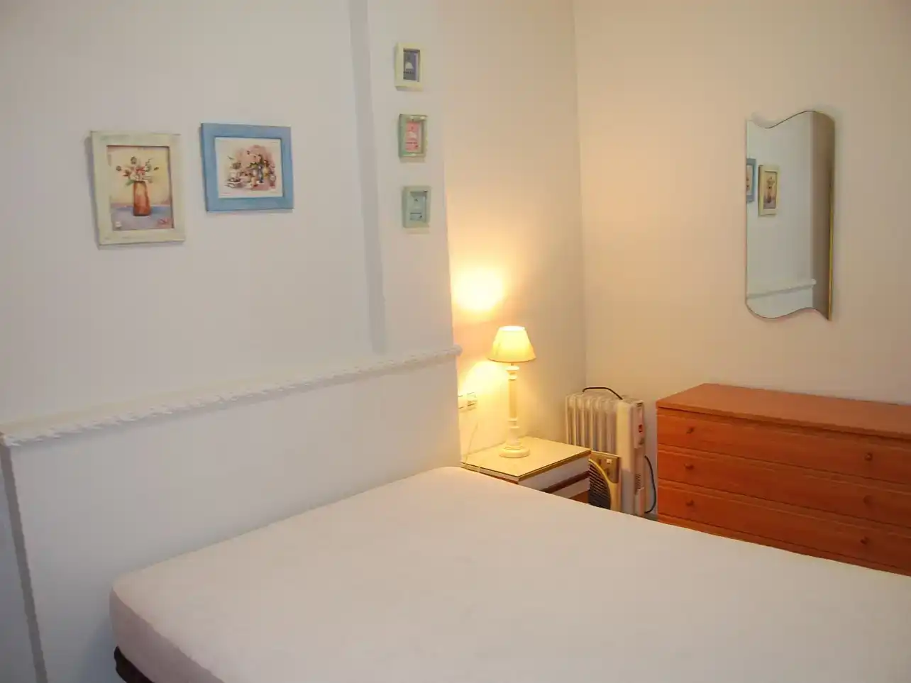 Dormitori de Apartament de lloguer en Algeciras amb Piscina
