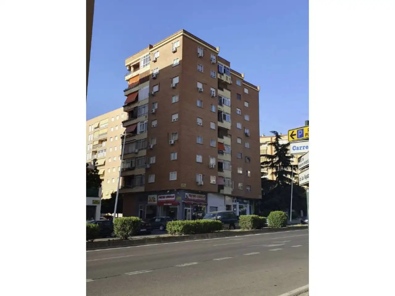 Flat with terrace for sale in Avenida Juan Pereda Pila, imagen 2