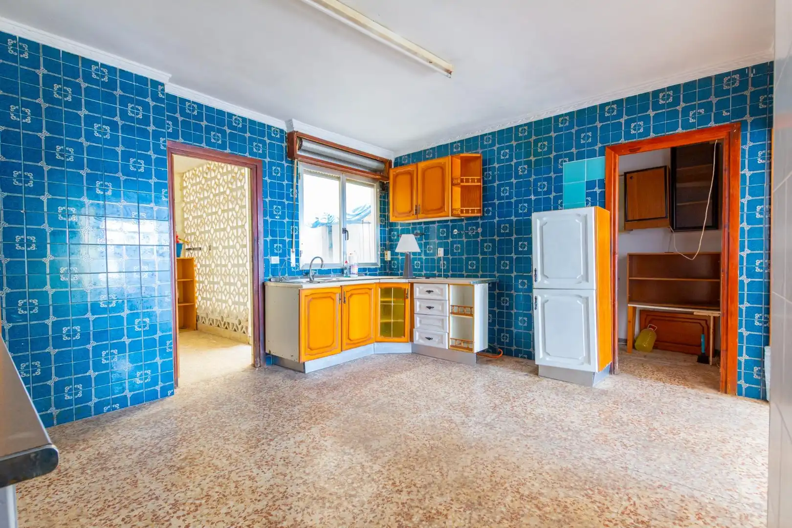 Küche von Erdgeschoss zum Verkauf in Águilas mit Privatgarten, Terrasse und Möbliert