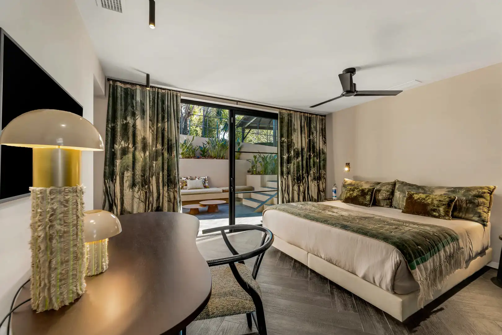 Bedroom of Houses for sale in Marbella  with Air Conditioner, Private garden and Terrace