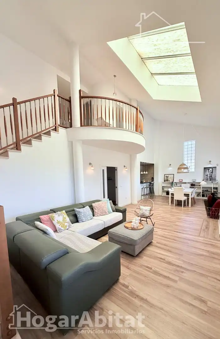 Sala de estar de Casa o chalet en venta en Torrent con Aire acondicionado, Calefacción y Jardín privado